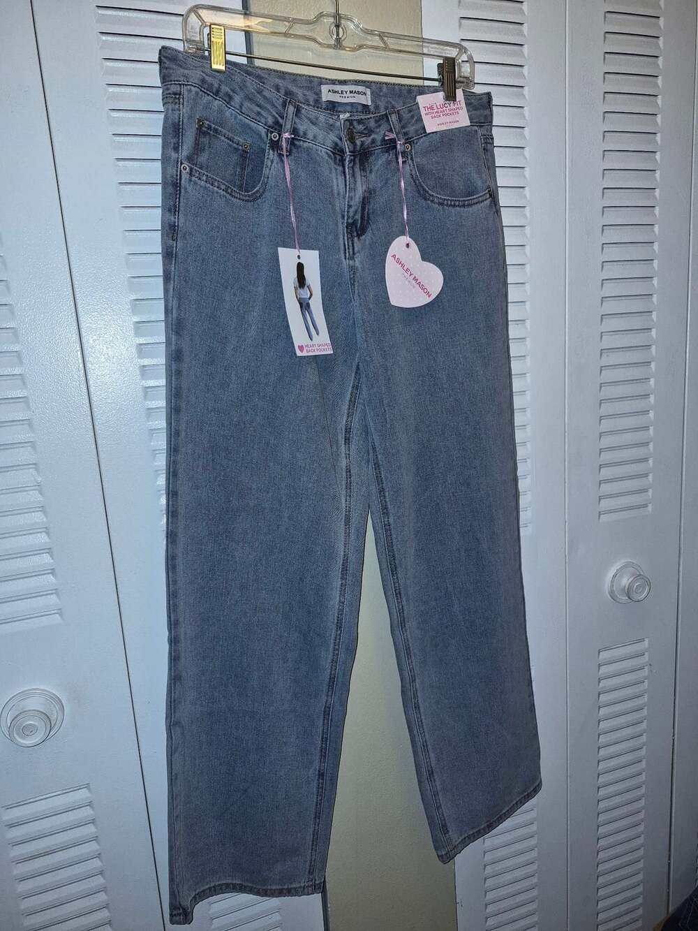Ashley Mason Premium The Lucy Fit Women's Light Wash Jeans with Heart Shaped Bac